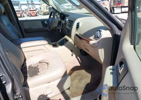 2005 Ford Expedition Limited from USA, damaged, VIN 1FMFU19535LA04287